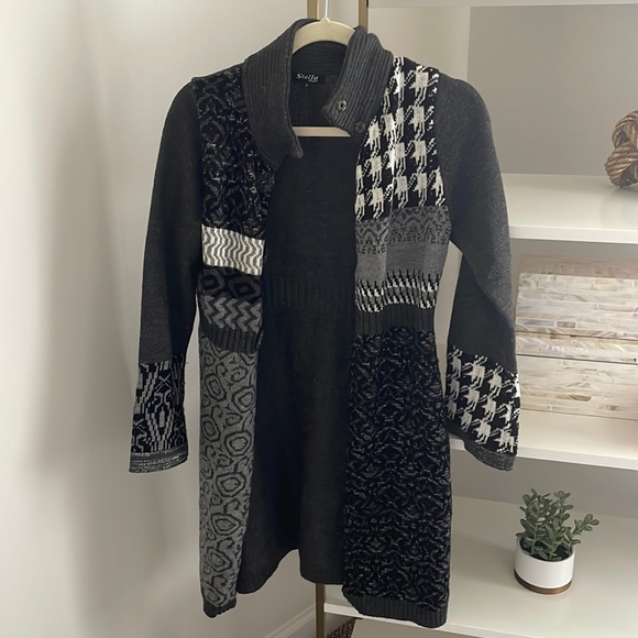 Unique black long winter cardigans/coat - Picture 1 of 3